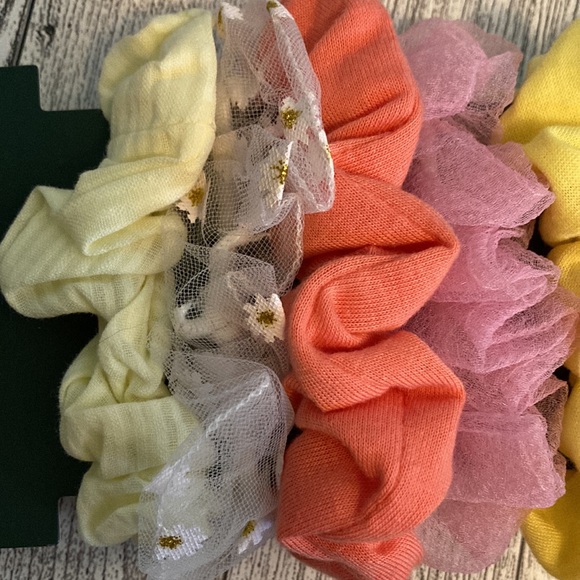 Wild Fable Target Hair Ties Ponytail Holders Twisters 8 Pack - Picture 4 of 5